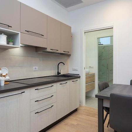 I Host Apartment - Val Strona 6 Milano Esterno foto